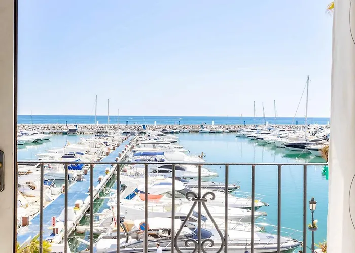Oleholidays Pb 243 Primera Linea De Mar Puerto Banus