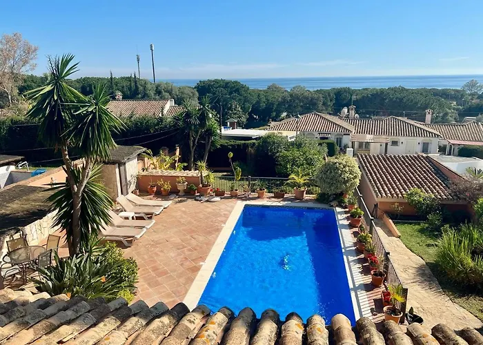Exclusive Andalusian Villa El Pino In Cabopino