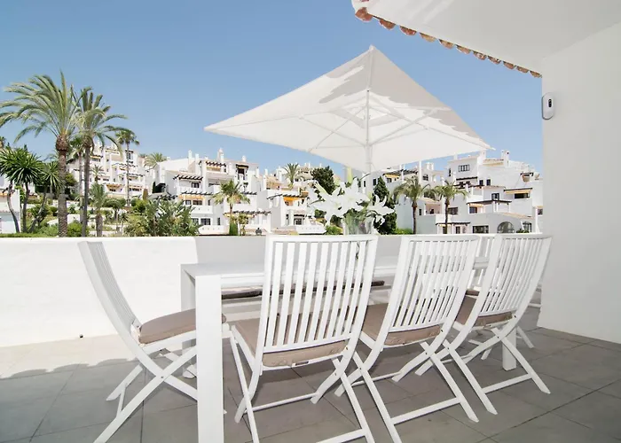 IVY-Modern 3 bedroom apt private garden