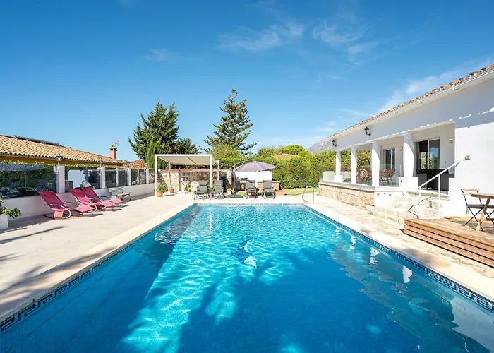 Beautiful Renovated Villa Marbella Close Beach 8 People, 4 Bedrooms, 3 Bathrooms, Private Heated Pool, Ping Pong Table, Private Petanque Court