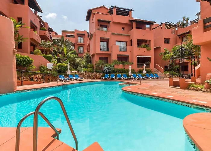 Beachfront, 3Pools, King Bed, Free Gymparking