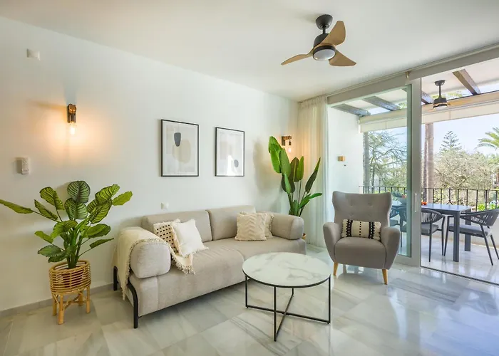 Apartamentos Urb, La Alcazaba 614 Y 642 Banus Marbella