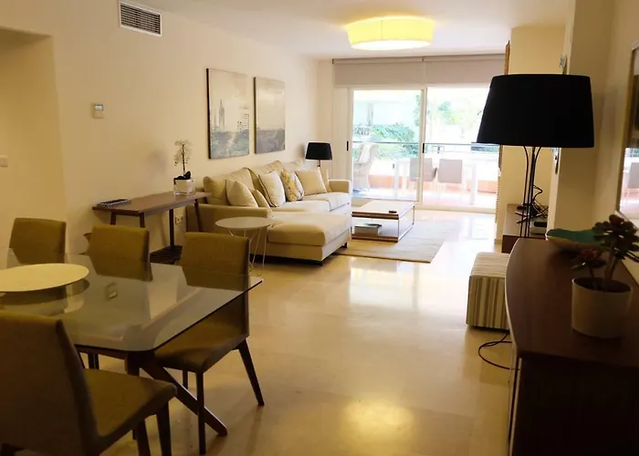 Luxury Modern Apartment With Terrace, Pool And Garage!