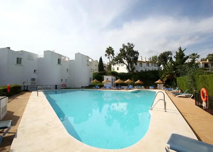 Rooftop Villa - Chalet En Cabo Pino Con Vistas Al Mar, Jardines Y Piscina
