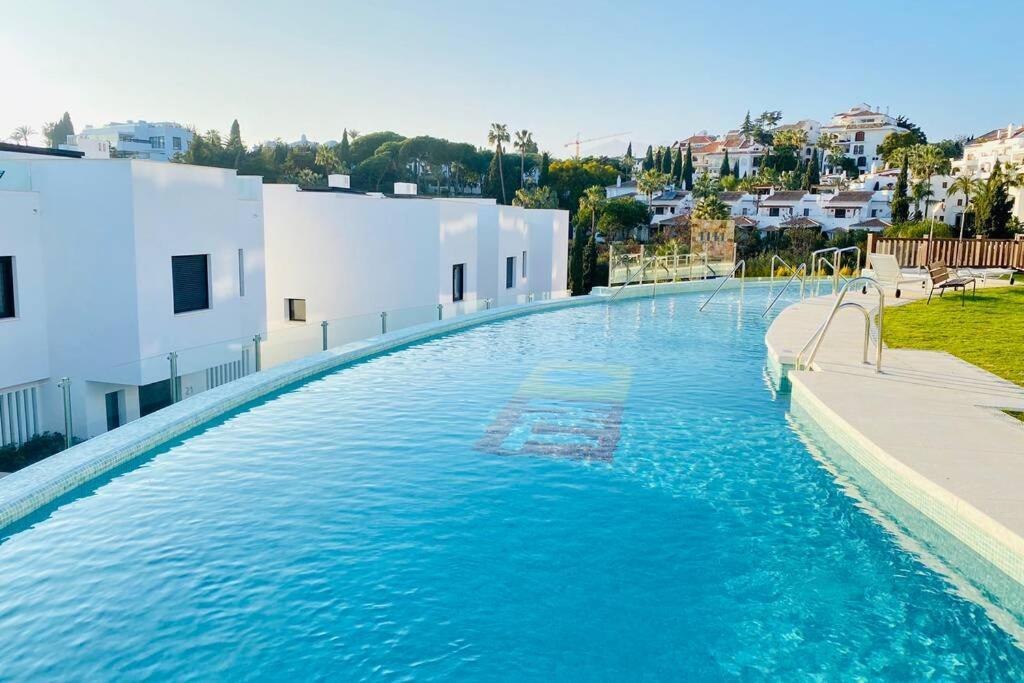 Apartment Puente Premium Rooftop & Garden Marbella