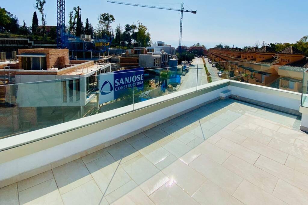 Puente Premium Rooftop & Garden *