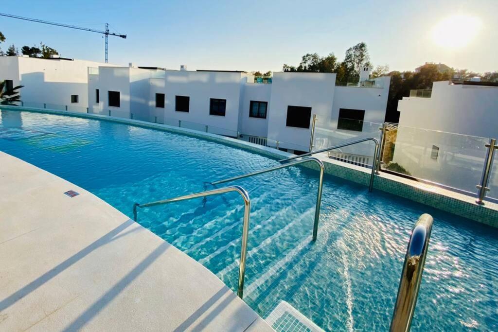 Puente Premium Rooftop & Garden Apartment *