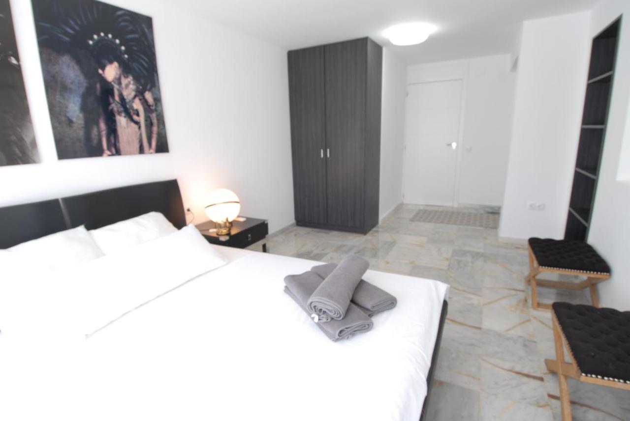 Little Paradise Close To La Sala In Puerto Banus / Quiet Villa *