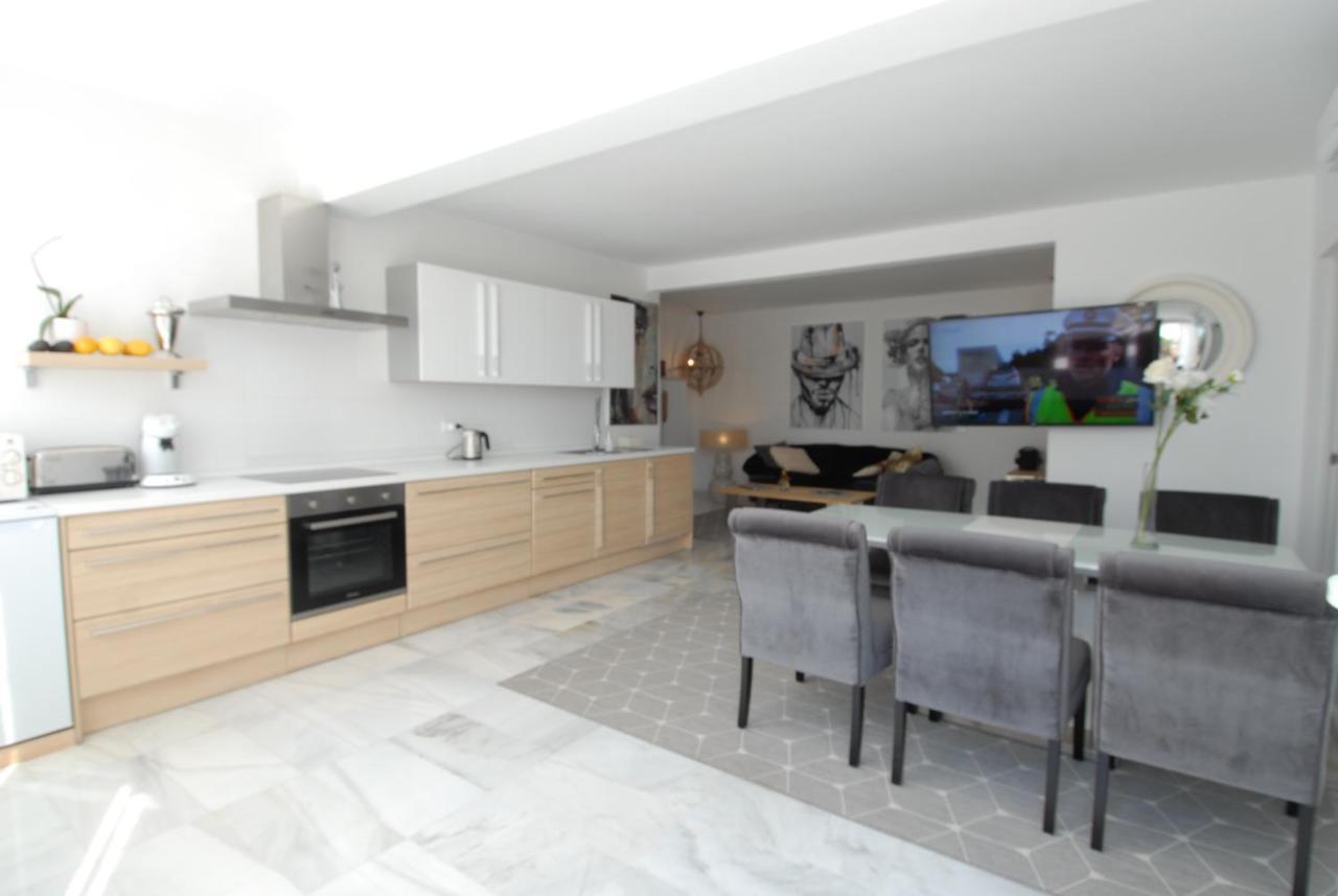Little Paradise Close To La Sala In Puerto Banus / Quiet Villa