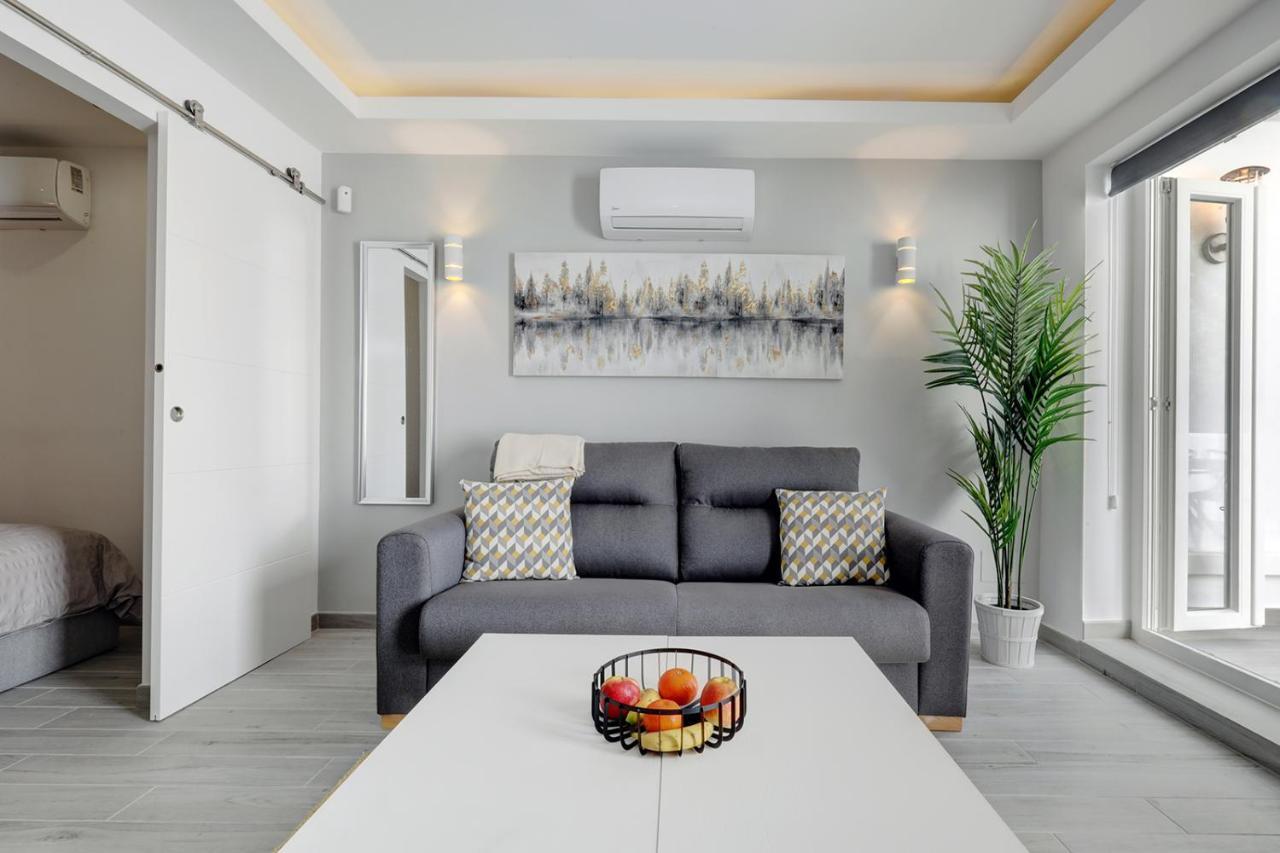 One Bedroom Walking Distance To Puerto Banus * Marbella