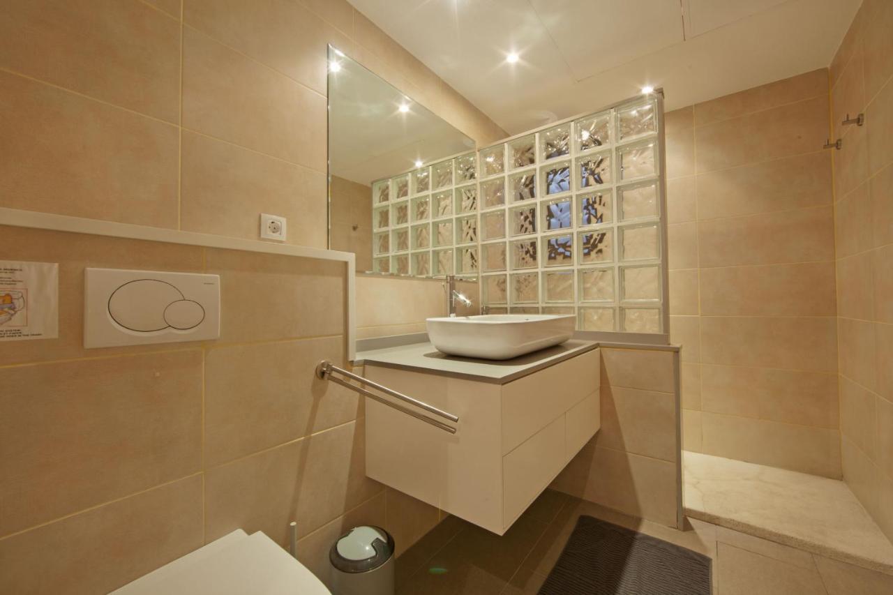 Modern Close To Costabella *
