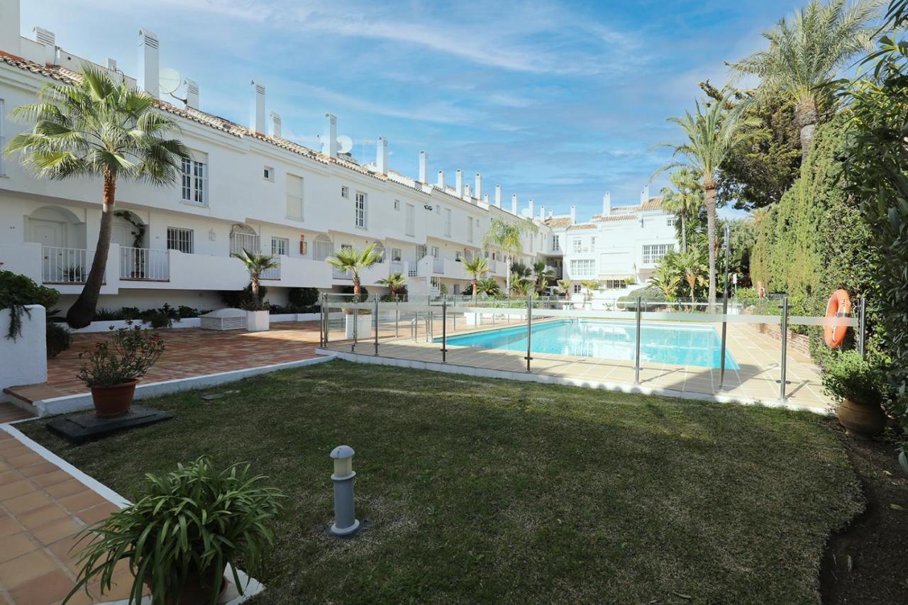 One Bedroom Walking Distance To Puerto Banus *