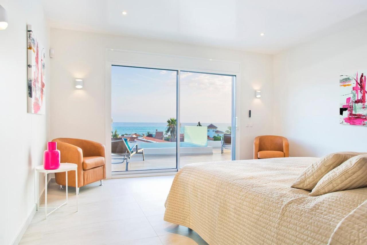 Villa Extravagant 8 Bdrm In Marbella, Beachside Marbella