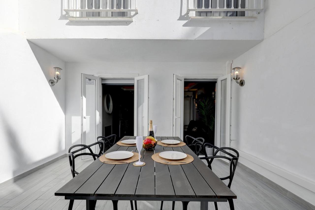 One Bedroom Walking Distance To Puerto Banus * Marbella