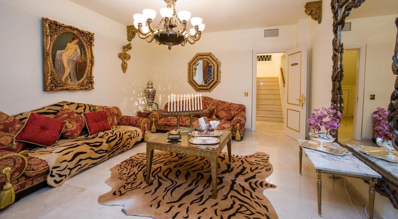 Royal Empire Villa