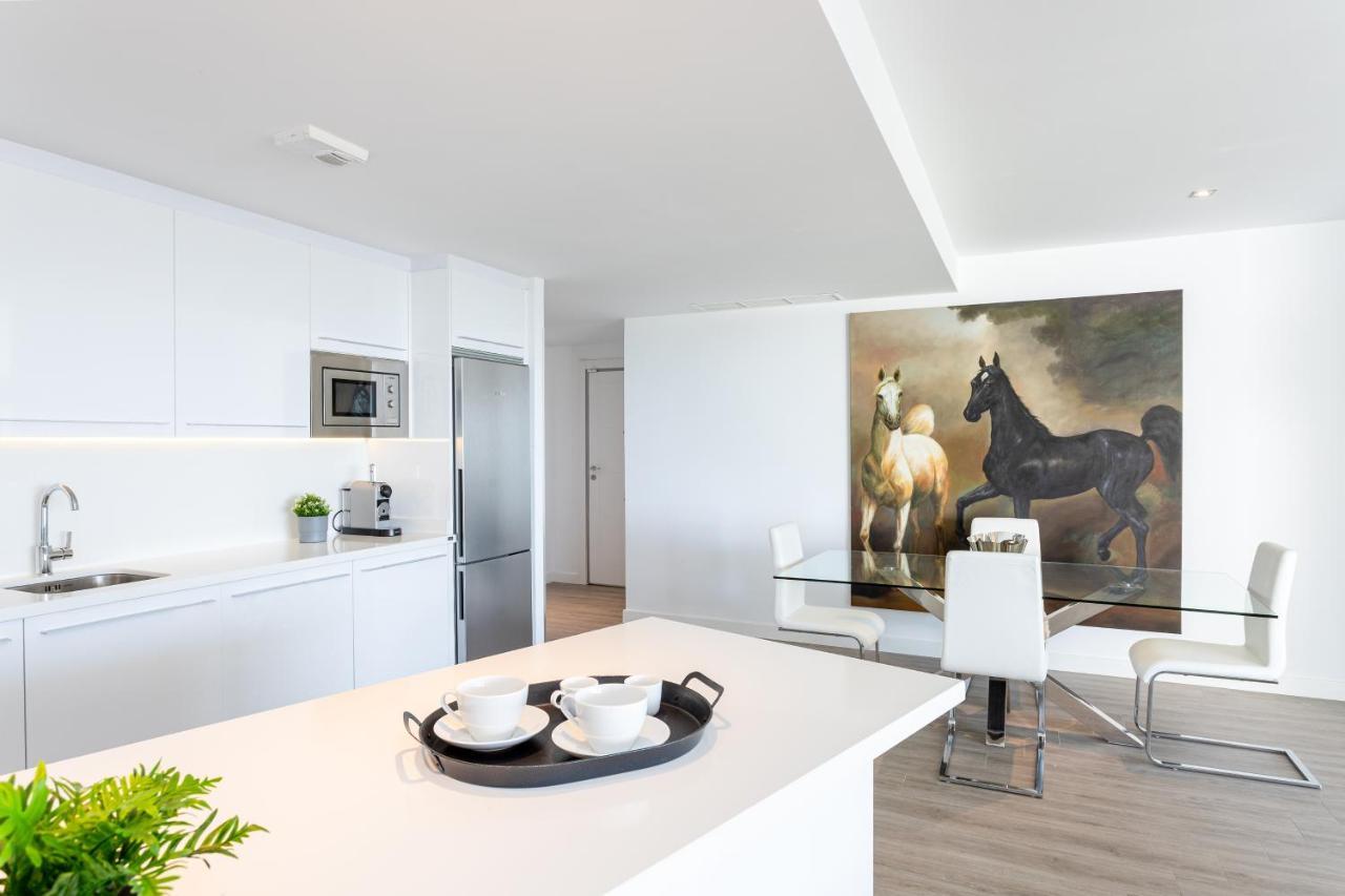 3070 Cabopino Luxury Apartment