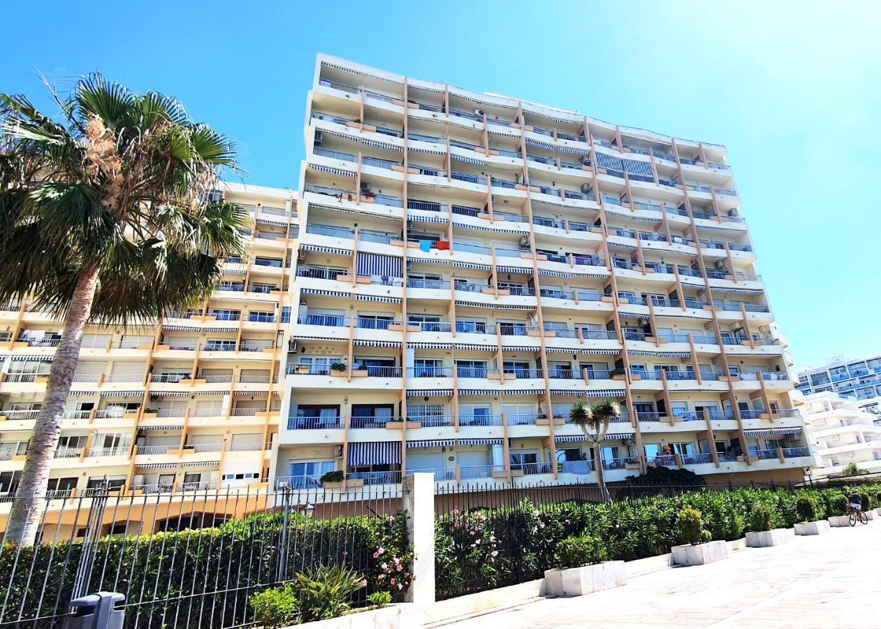 Apartment Diana 808 South-facing Beachfront With Amazing Sea Views