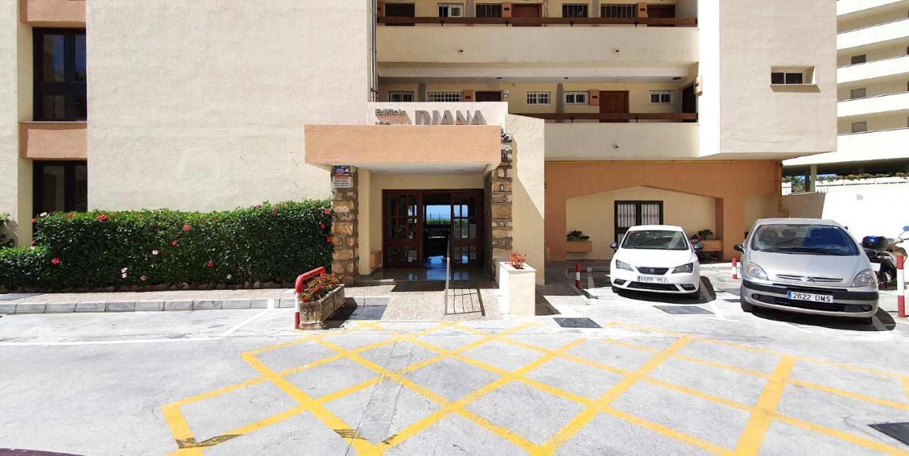 Apartment Diana 808 South-facing Beachfront With Amazing Sea Views *