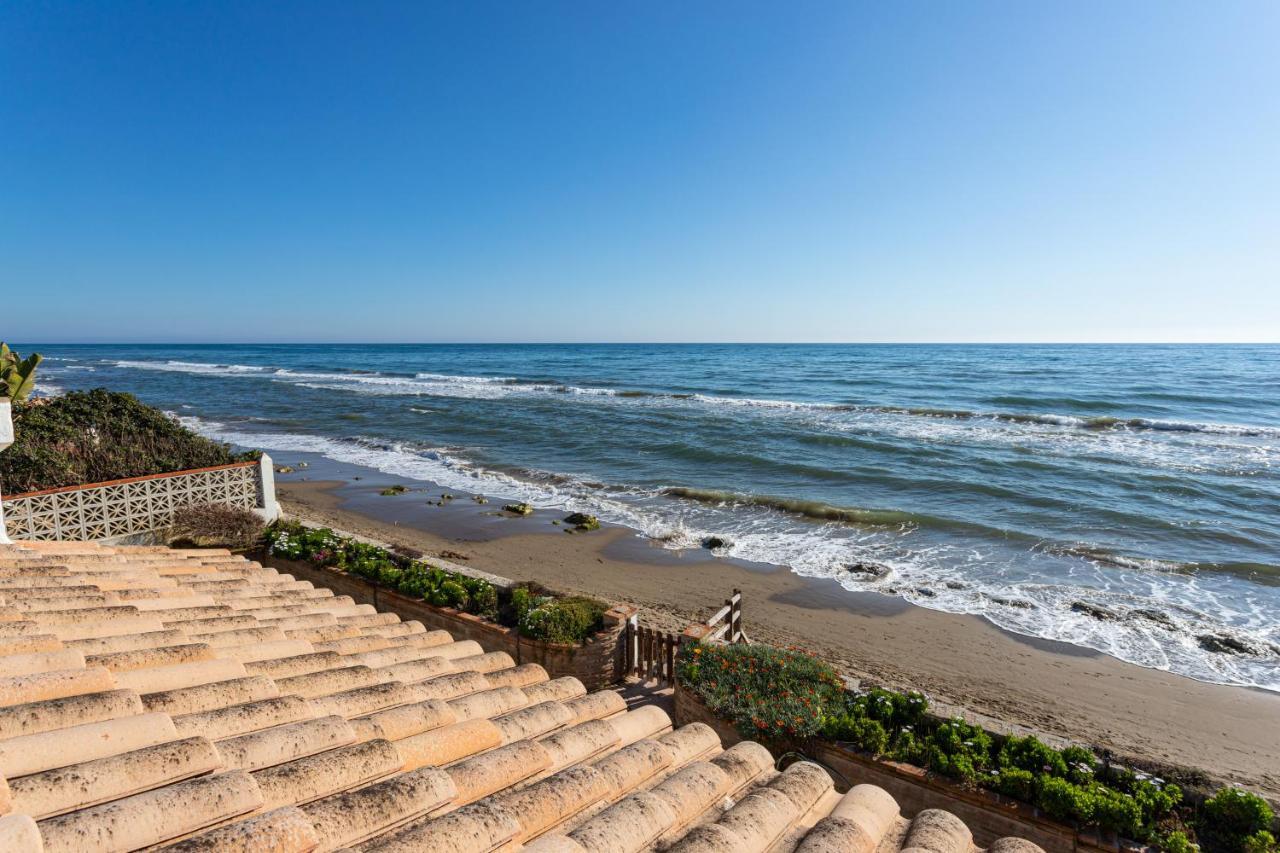 Charming On The Seafront Villa *