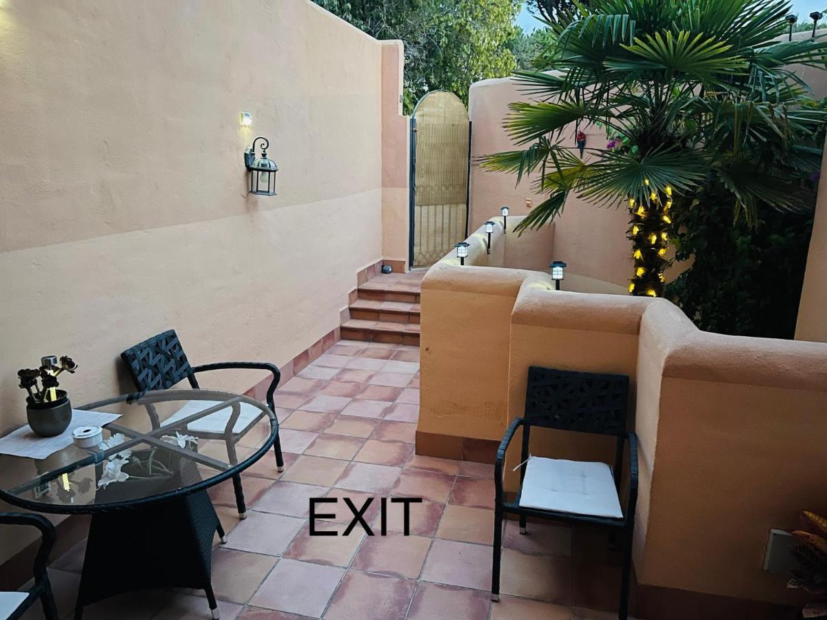 Deluxe In Royal Cabopino Townhouse Homestay *