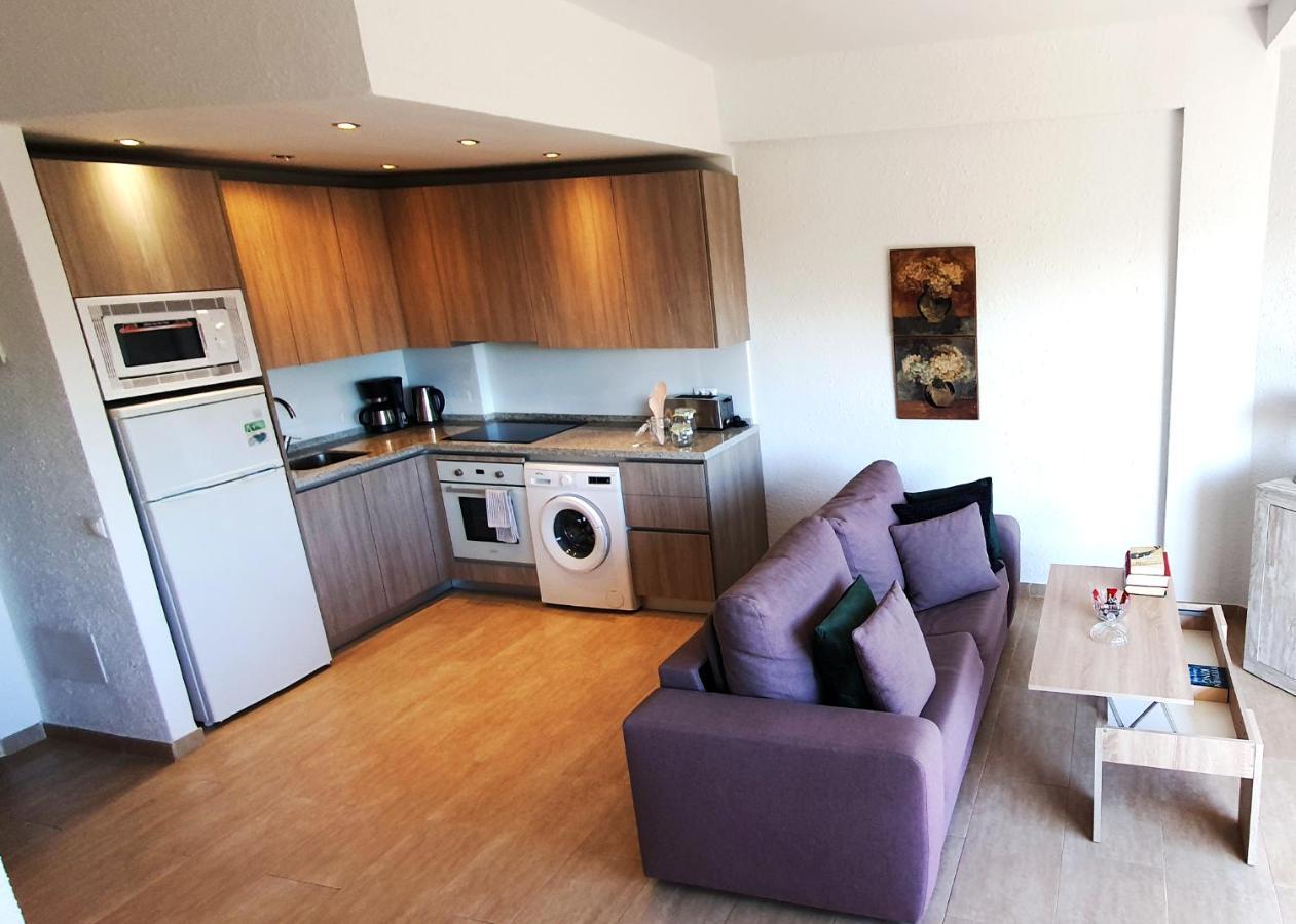 Skol 427 Spacious 1 Bedroom With Sea Views Apartment