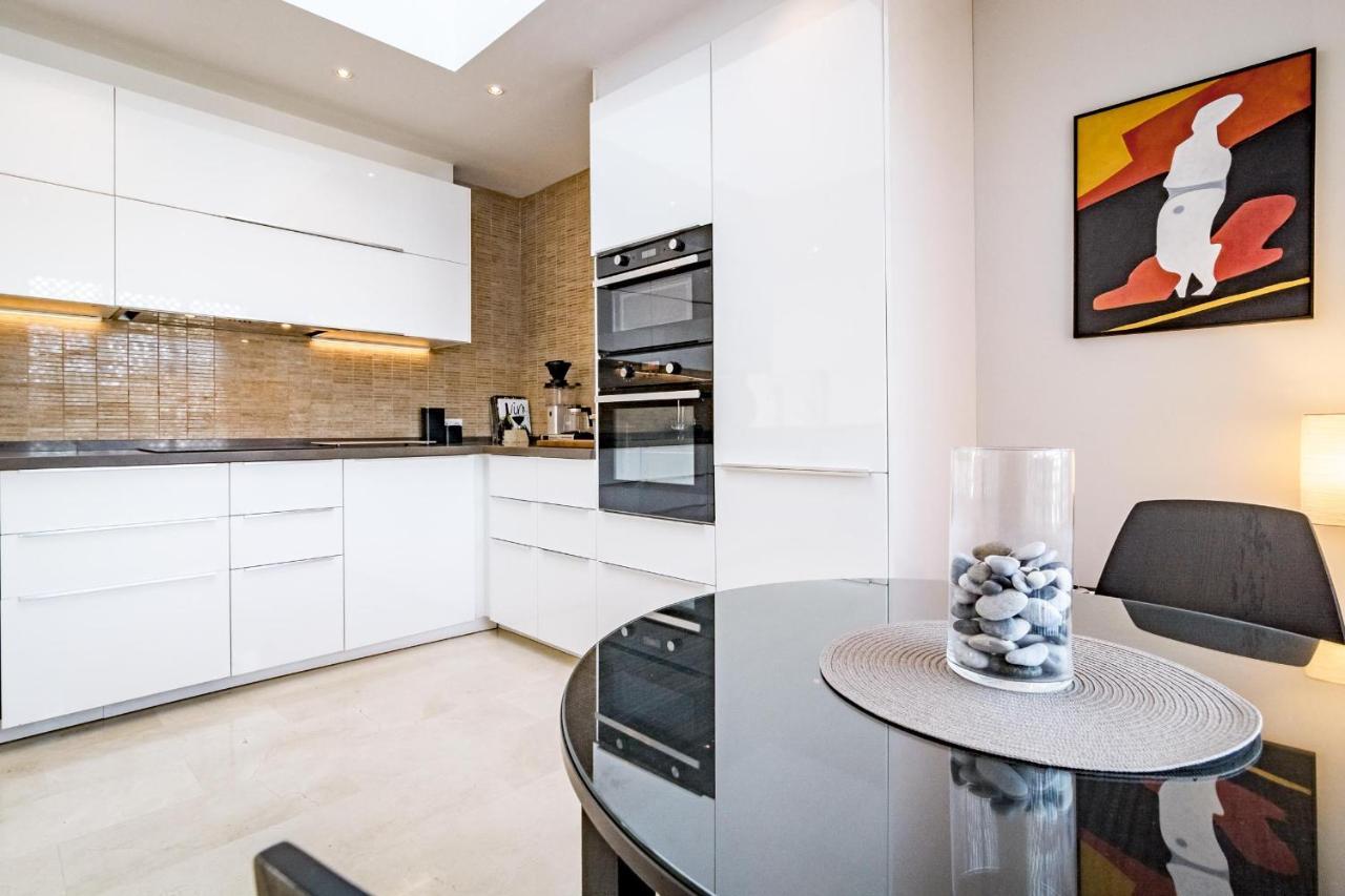 Ma2- Sea Views, Walking Distance To Puerto Banus * Marbella