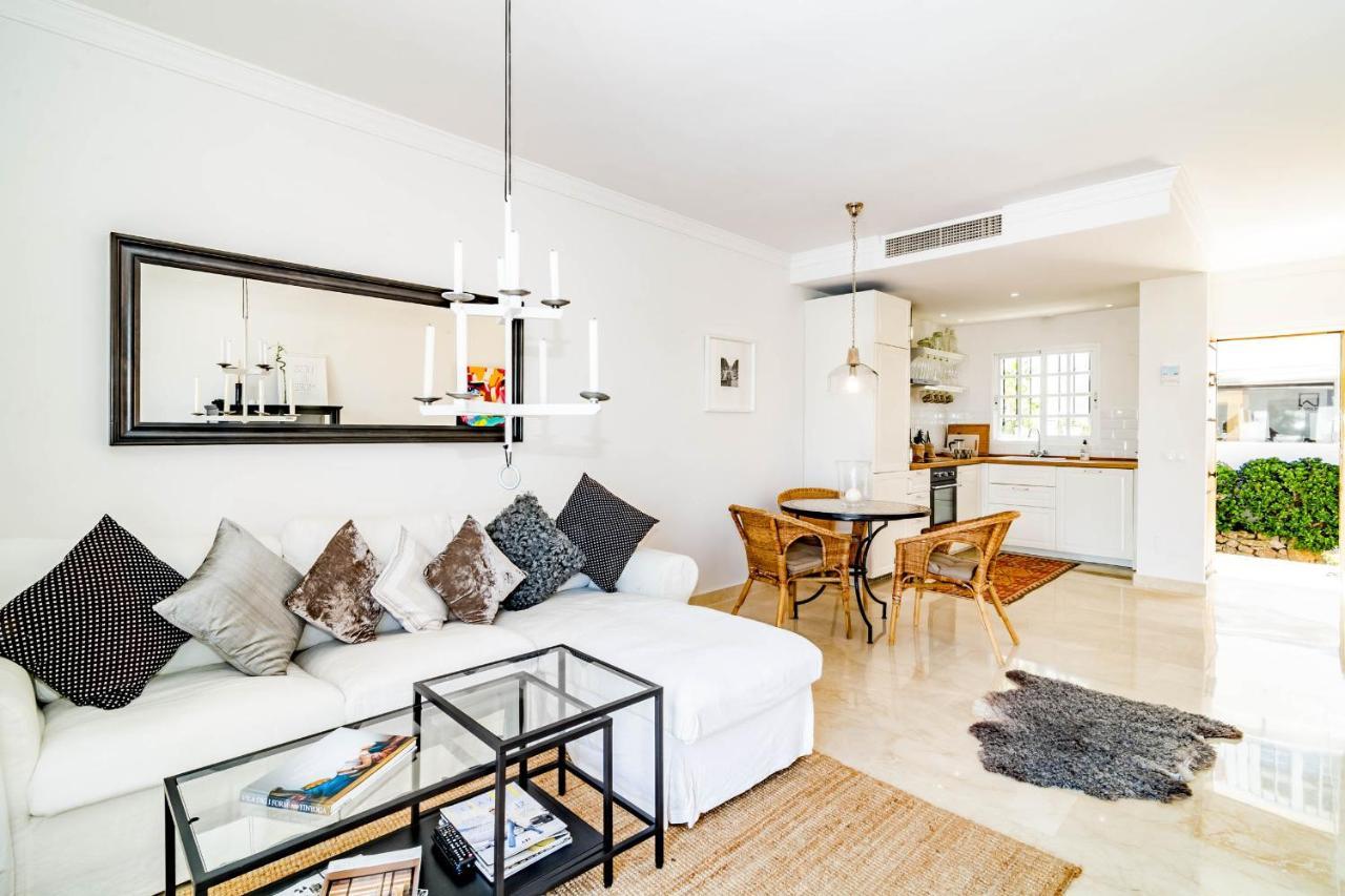 Ap165 - Contemporary Scandinavian Style *