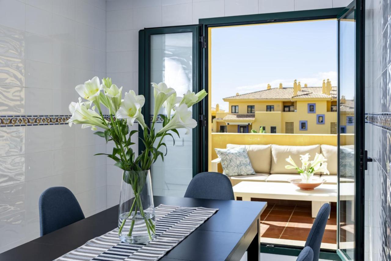 La-beautiful 3 Bedroom Penthouse Close To Sea *