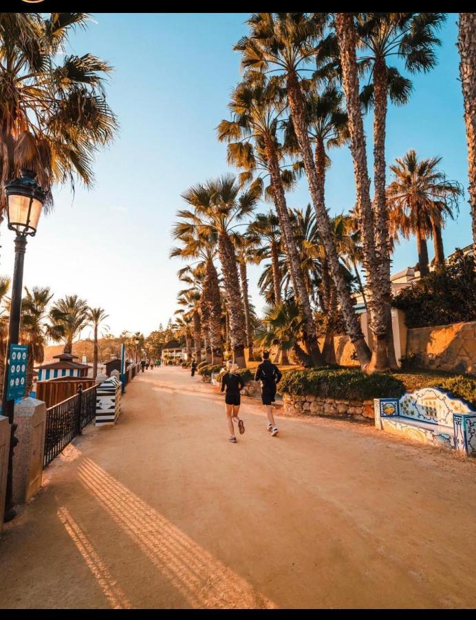 Plaza De Naranjos Centro * Marbella