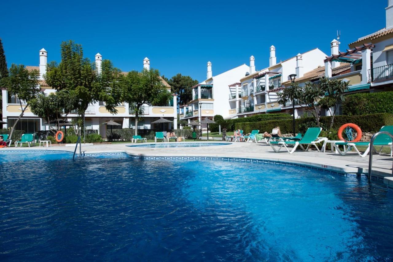 Appartement Spacious Flat With Pool In *