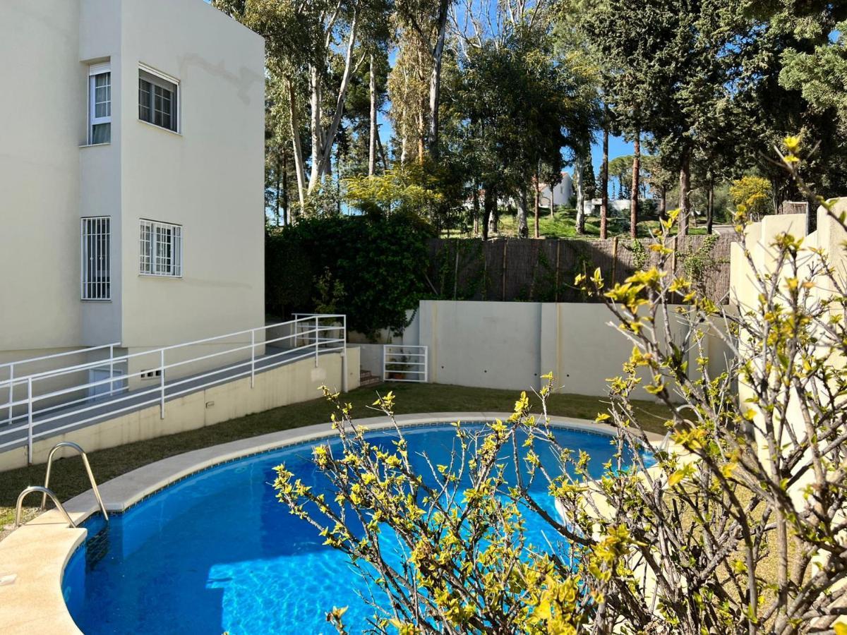 Gala Placidia Golden Mile Apartment *