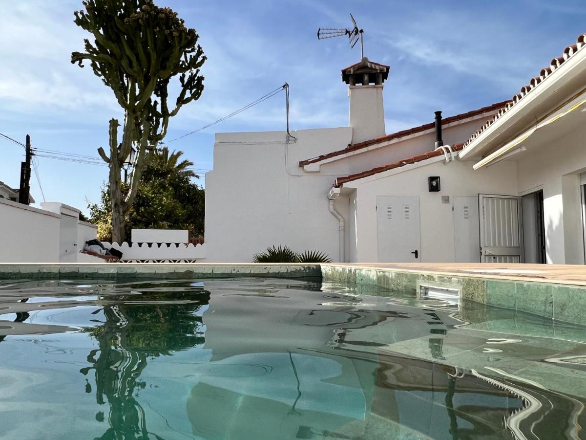 Karibu & Pool
