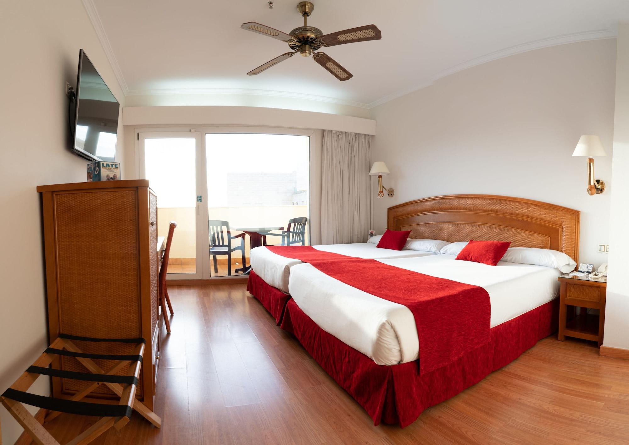 Hotel Senator 4*
