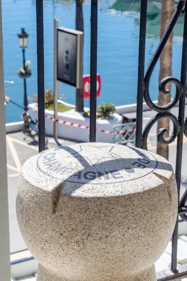 Apartment Oleholidays Pb 243 Primera Linea De Mar Puerto Banus *