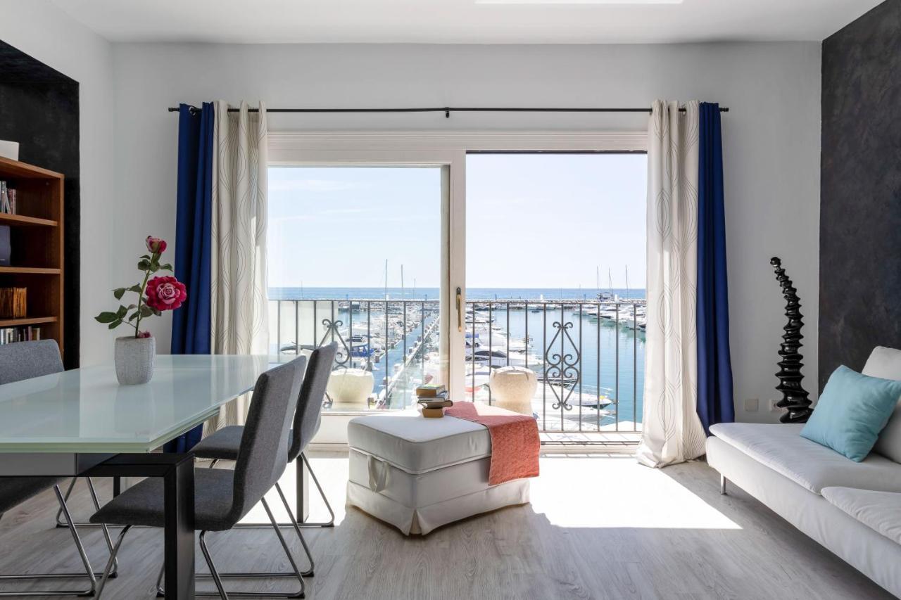 Oleholidays Pb 243 Primera Linea De Mar Puerto Banus Marbella