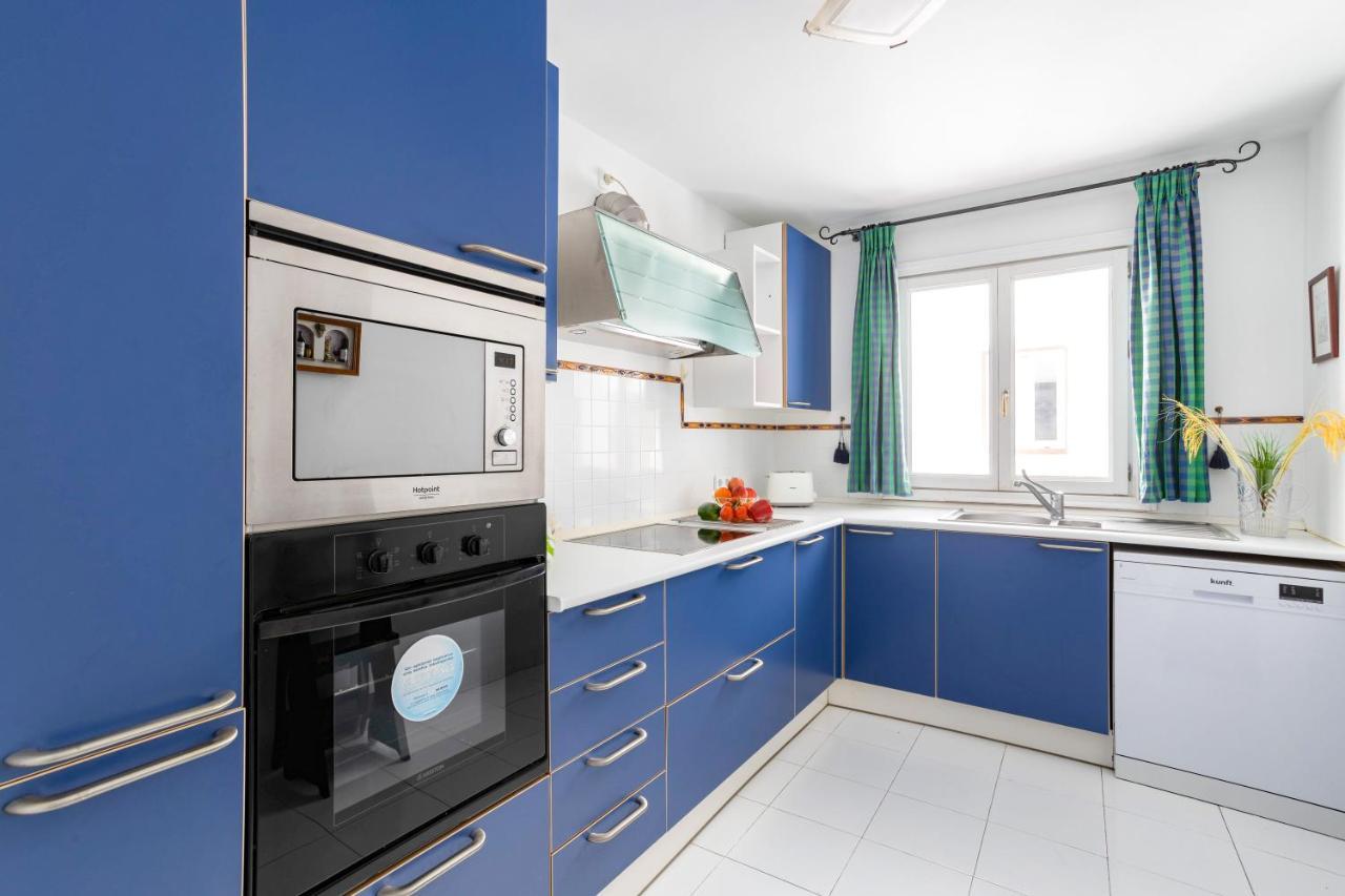 Apartment Oleholidays Pb 243 Primera Linea De Mar Puerto Banus