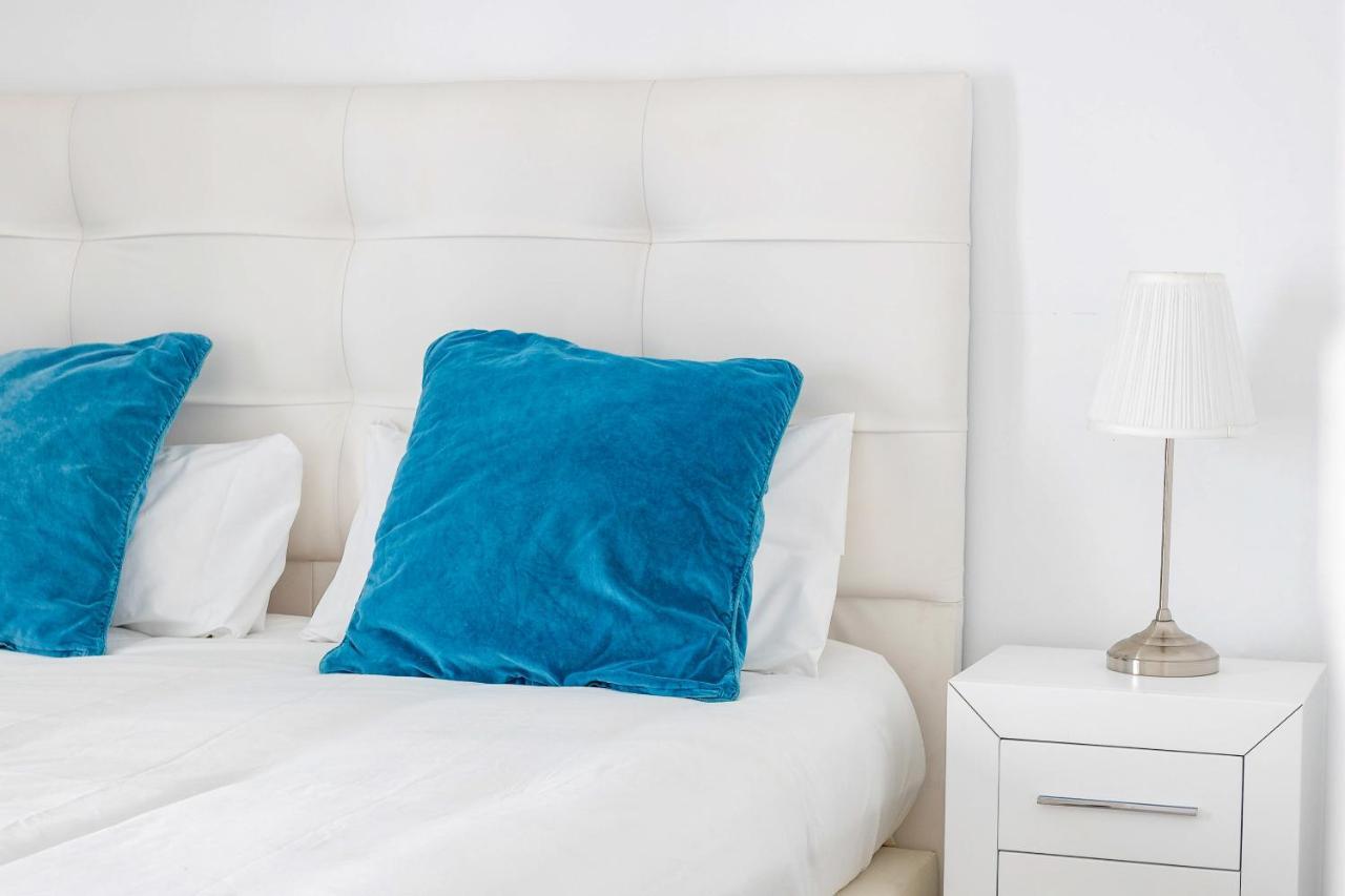 Apartment Oleholidays Pb 243 Primera Linea De Mar Puerto Banus *