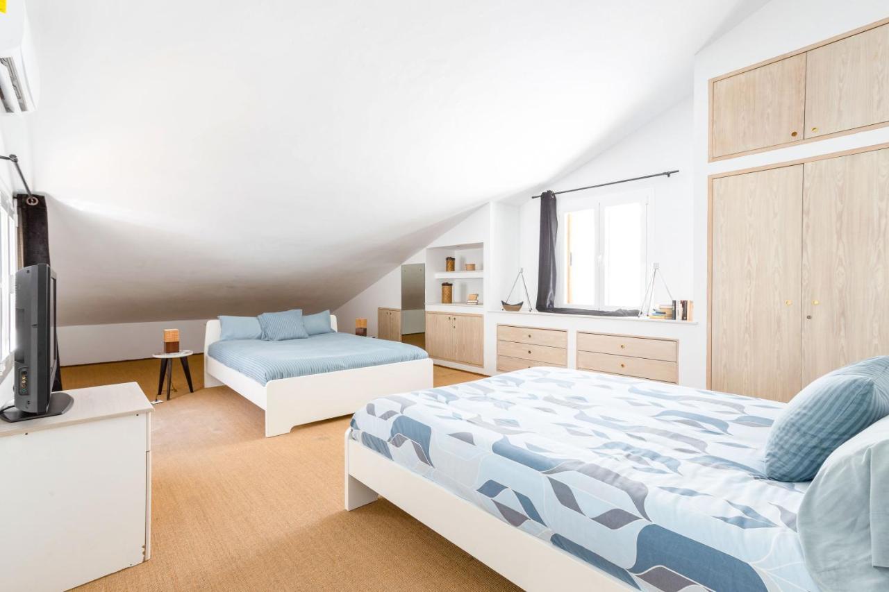 Oleholidays Pb 243 Primera Linea De Mar Puerto Banus Marbella