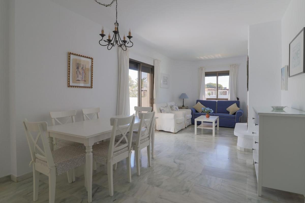 C63 - Sea View Peaceful Beach Apartment Marbella