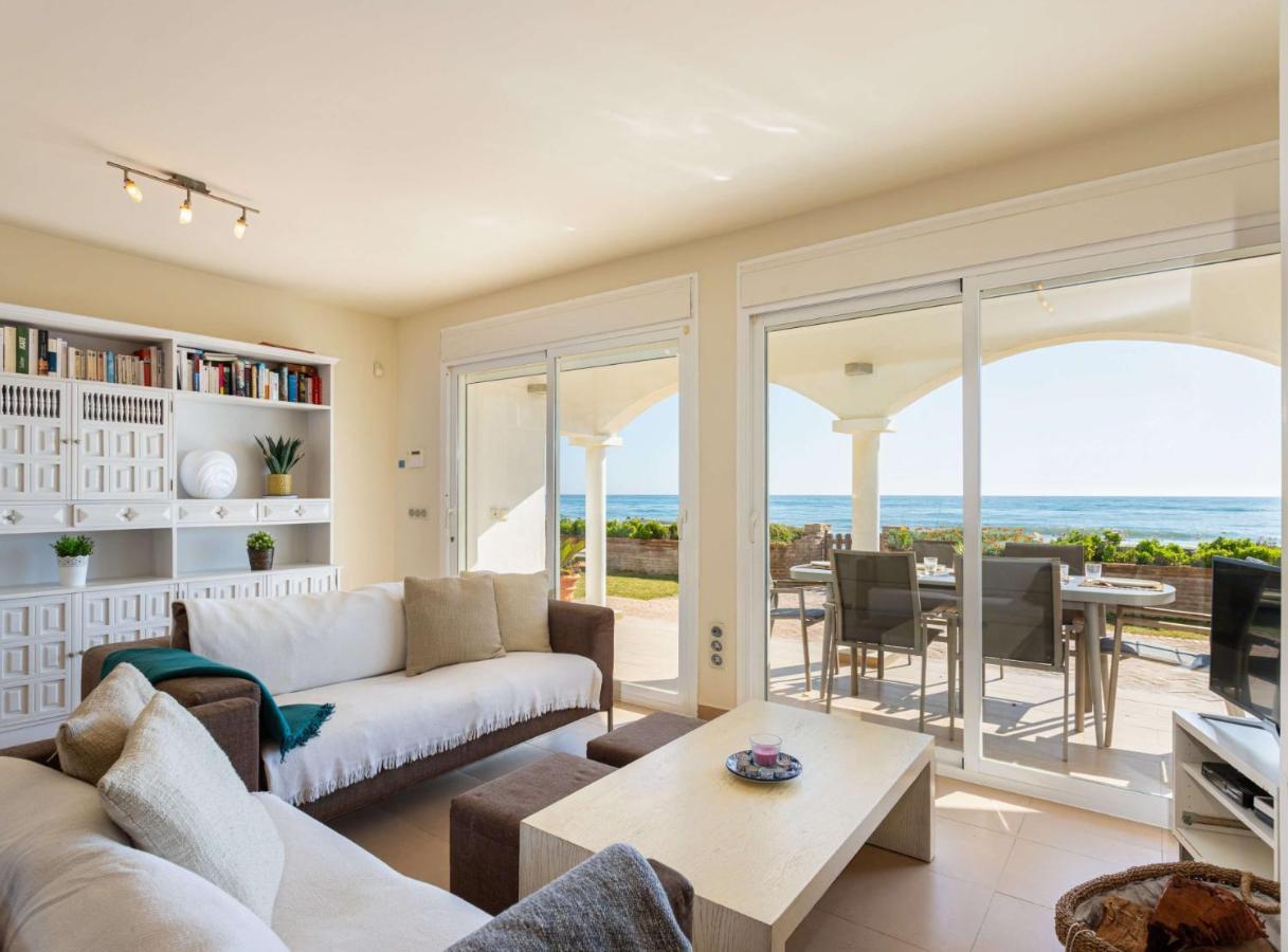 Charming On The Seafront * Marbella