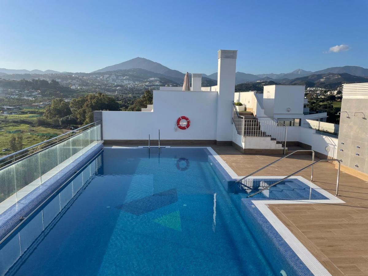 Apartment Brand New With Gym&rooftop Pool. *