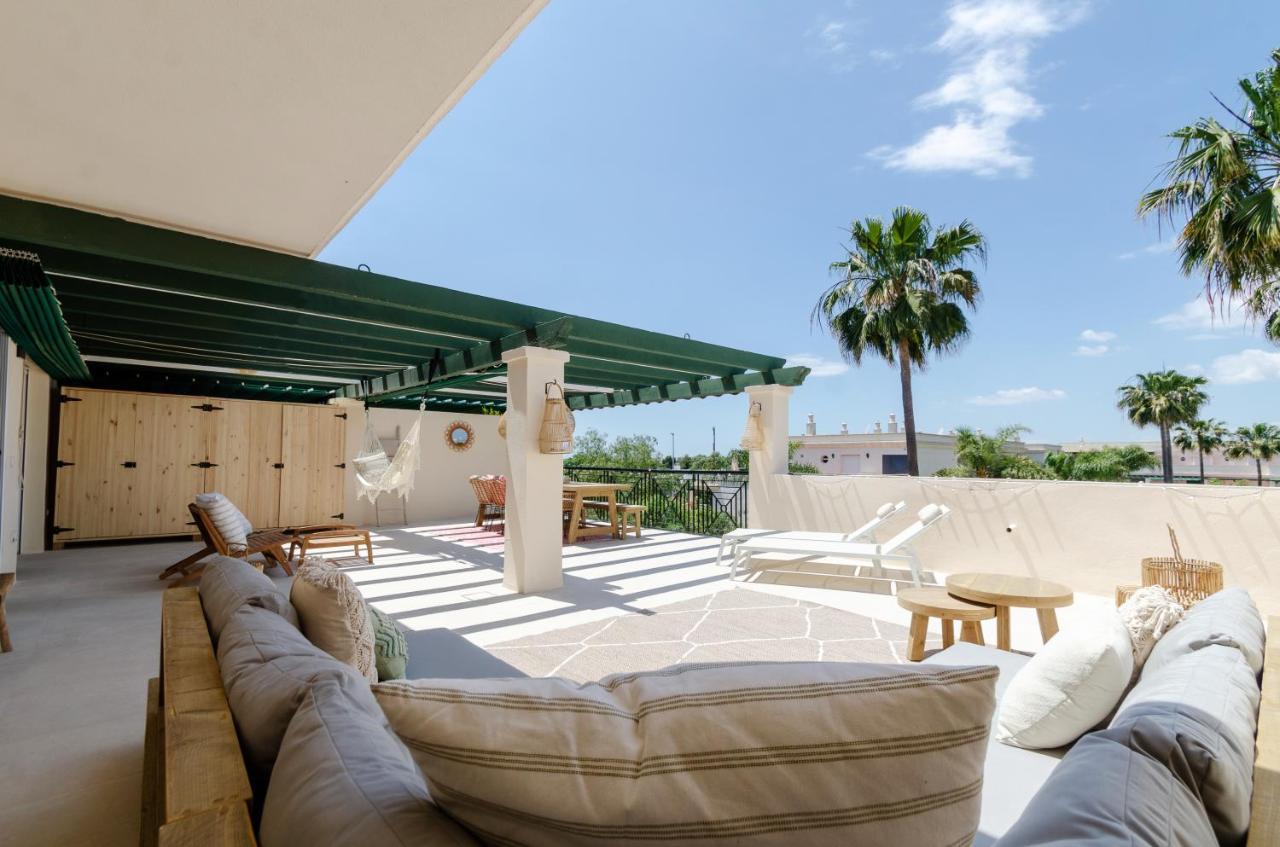 Stayatsas Luxe App Vlakbij Strand, 80 M2 Terras, Grote Zwembaden *