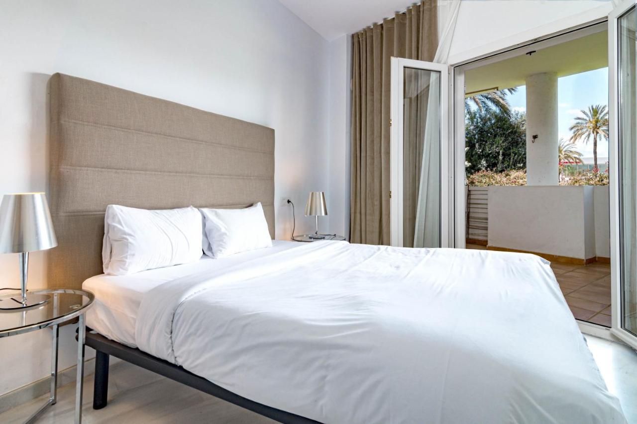 Pr20 - Good Located Flat Puerto Banus Marbella