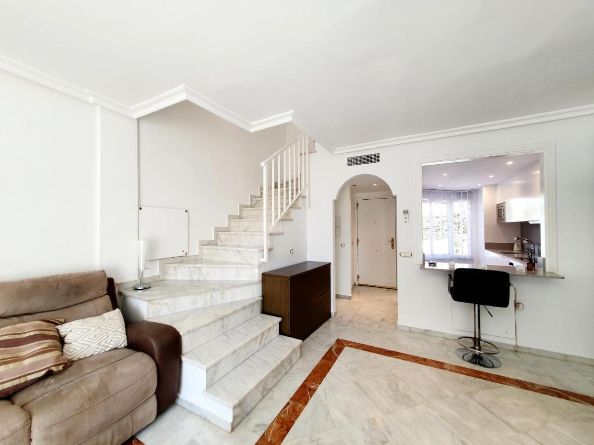 Apartamento Lomas De Cabopino House
