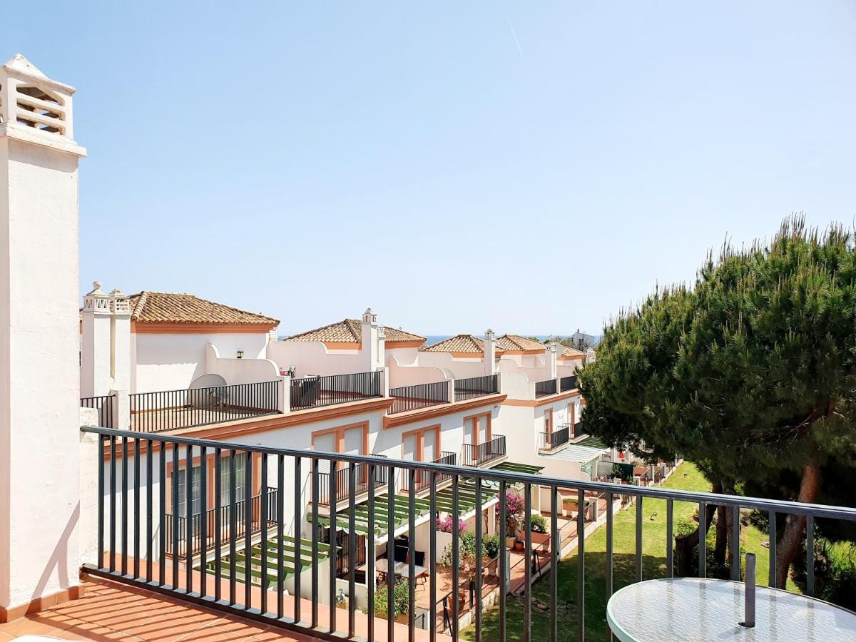 Lomas De Cabopino House Marbella