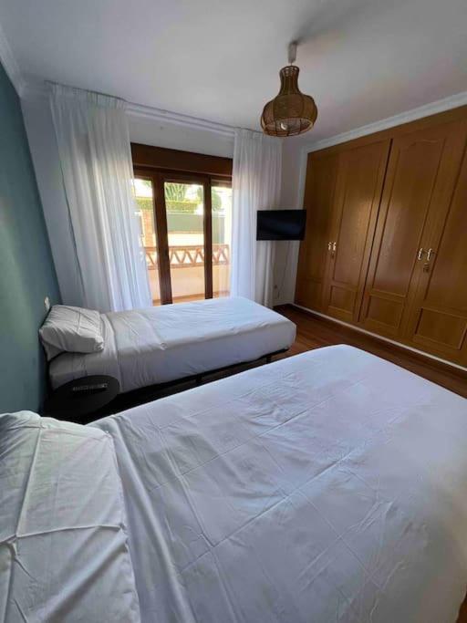 Casa Con Piscina En El Centro De Marbella. Casa de férias