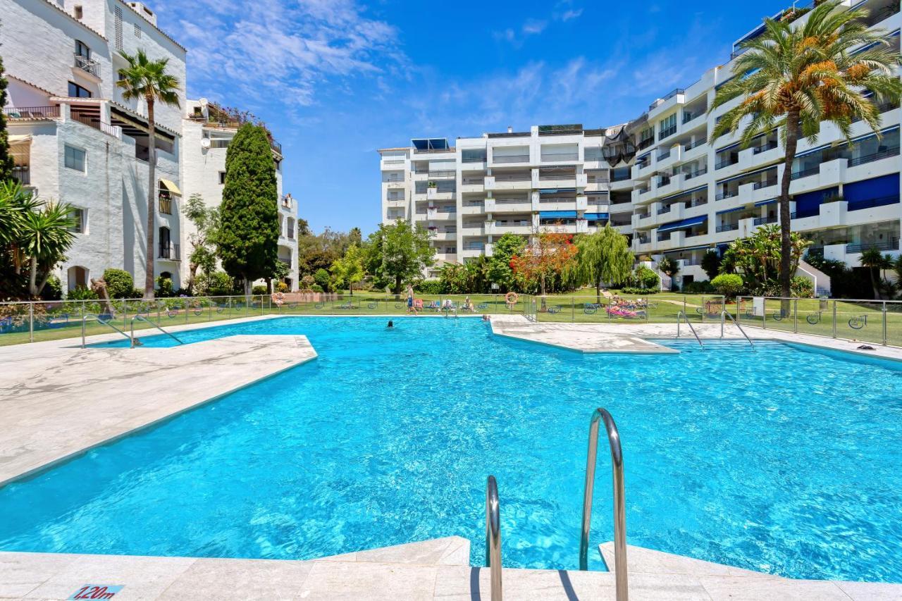 Modern 3 Bed In Puerto Banus, Appartement Marbella