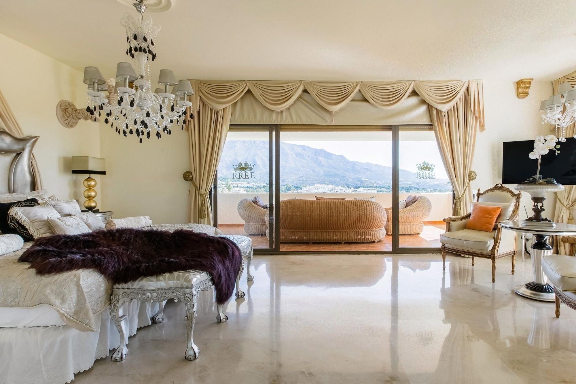 Royal Empire Villa Marbella