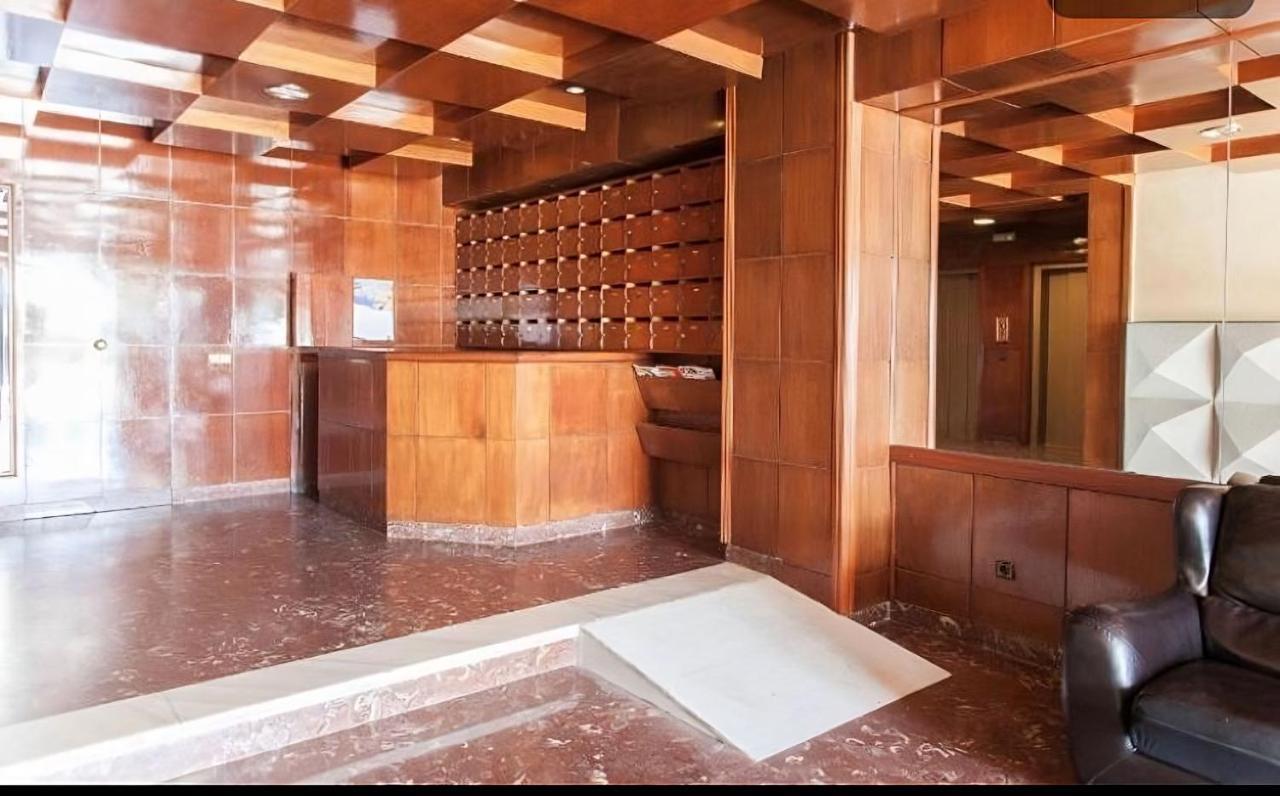 Eden Roc I Apartment *