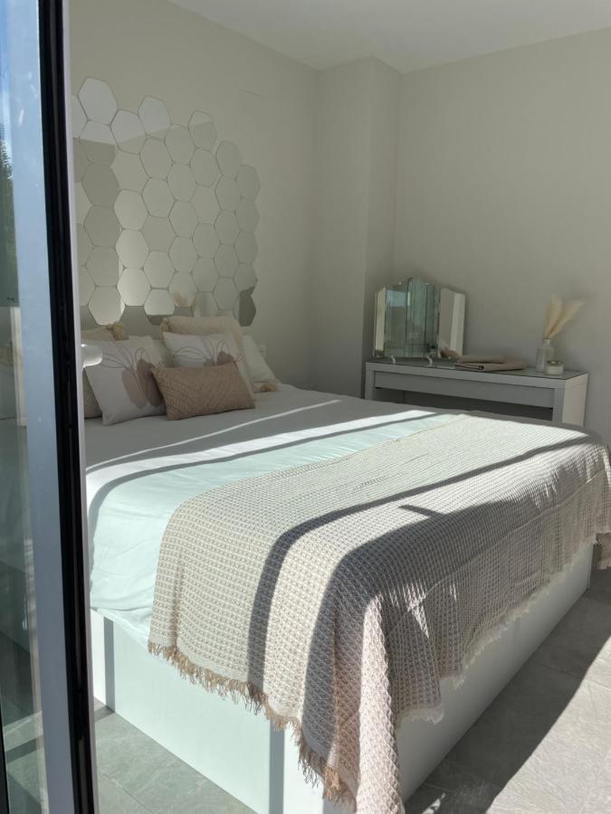 Centre With Terrace And Pool Apartment Marbella
